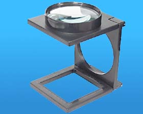 7 MAGNIFIER STAND - E-Mail Special