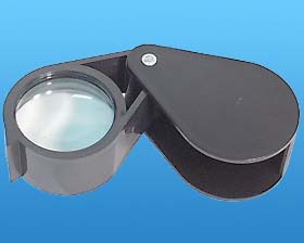 10 X FOLDING POCKET MAGNIFIER