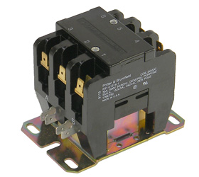 CONTACTOR 24 VDC 3 POLE/35A P&B