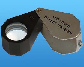 FOLDING 10X LIGHTED MAGNIFIER